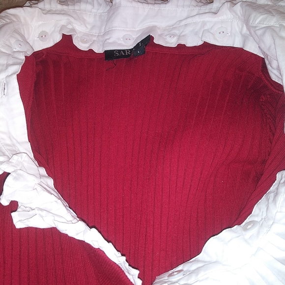 Sara I. Red Ribbed Ruffle Collar V Neck Sweater - Picture 6 of 6